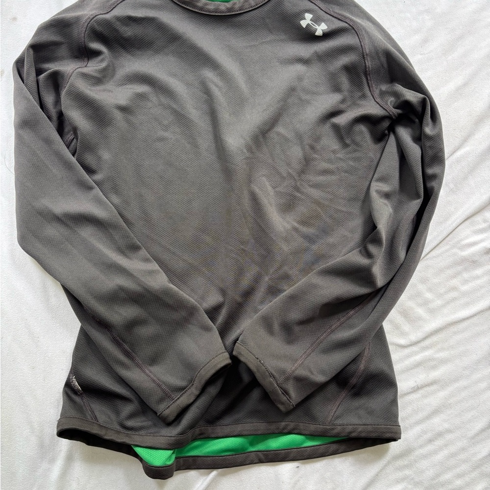 Under Armour Gray Long Sleeve Tee with Athletic Fit